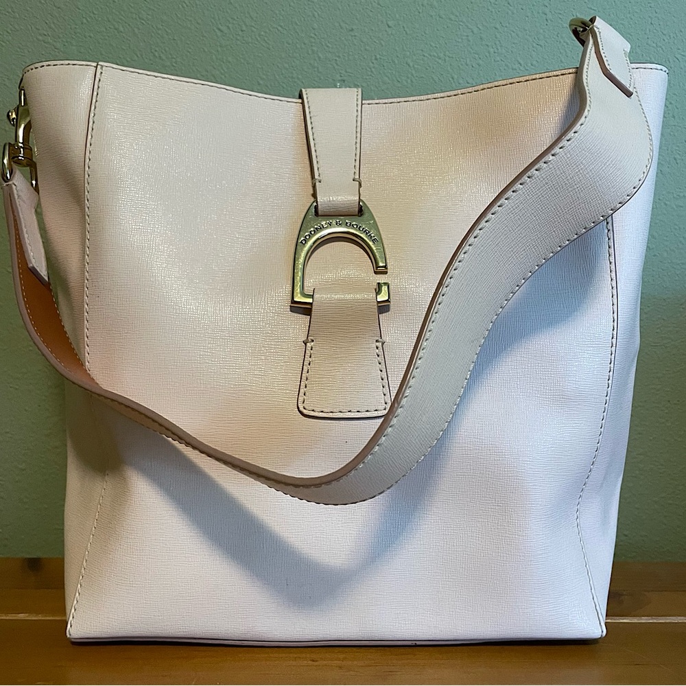 Dooney and Bourke light pink purse
